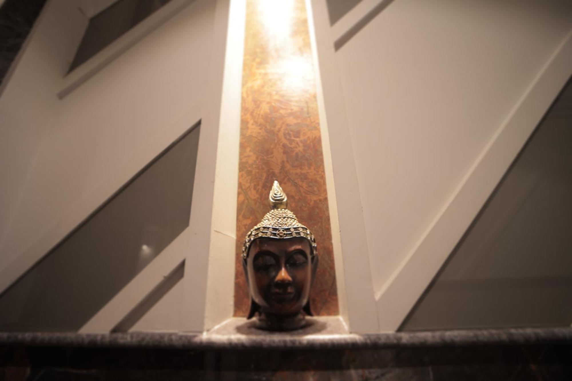 Hotel Stay Well Dx Nuova Delhi Esterno foto