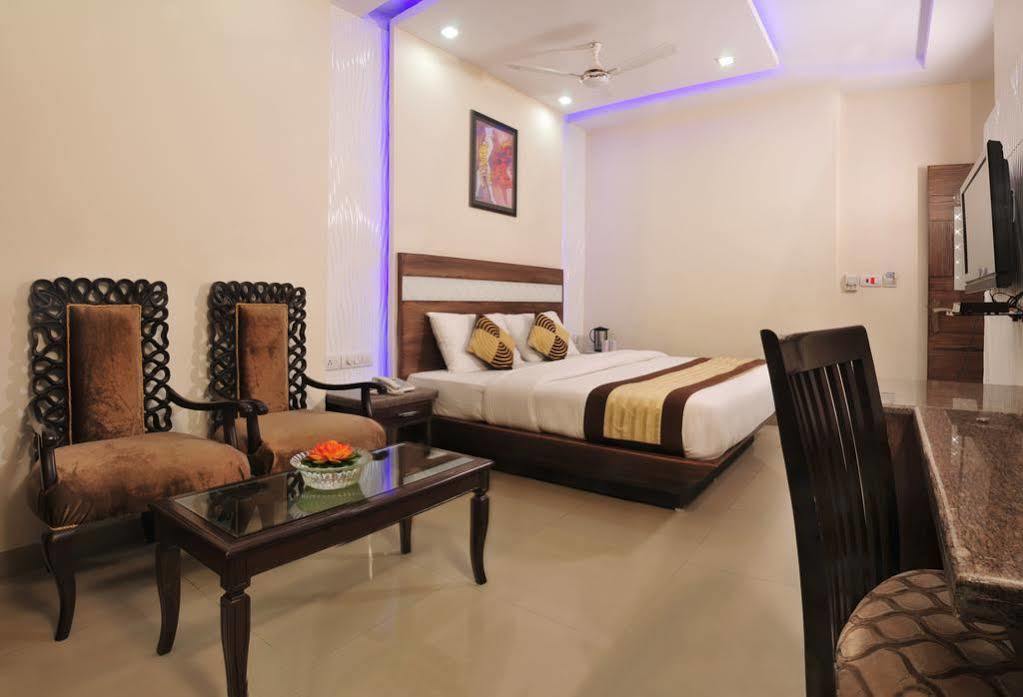 Hotel Stay Well Dx Nuova Delhi Esterno foto